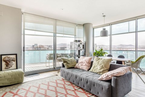 Apartamento de 3 dormitorios en venta en Barcelona, Cataluña, Spain № 8485 - foto 8