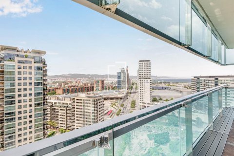Apartamento de 3 dormitorios en venta en Barcelona, Cataluña, Spain № 8485 - foto 29