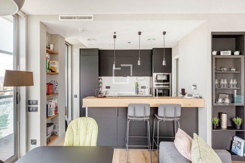 Apartamento de 3 dormitorios en venta en Barcelona, Cataluña, Spain № 8485 - foto 12