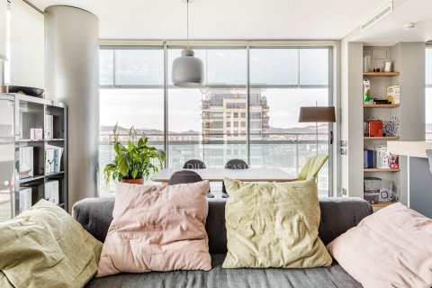 Apartamento de 3 dormitorios en venta en Barcelona, Cataluña, Spain № 8485 - foto 10