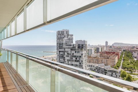 Apartamento de 3 dormitorios en venta en Barcelona, Cataluña, Spain № 8485 - foto 26