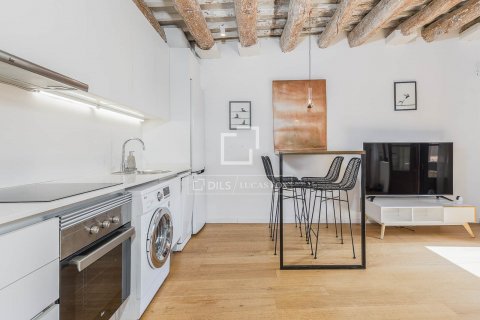 2 bedrooms apartment for sale in Barcelona, Catalonia, Spain № 8482 - photo 2