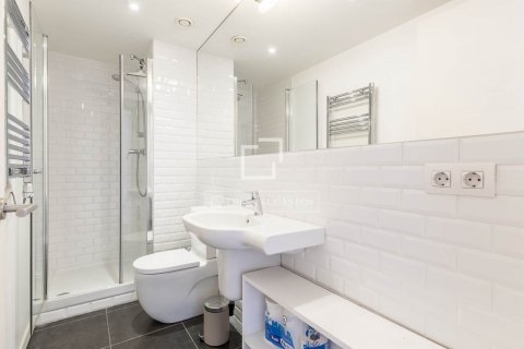 2 bedrooms apartment for sale in Barcelona, Catalonia, Spain № 8482 - photo 26