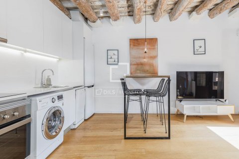 2 bedrooms apartment for sale in Barcelona, Catalonia, Spain № 8482 - photo 4