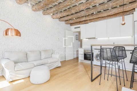 2 bedrooms apartment for sale in Barcelona, Catalonia, Spain № 8482 - photo 7