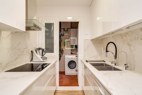 Купить квартиру в Барселона, Испания с 3 спальни, 96м², № 8484 - фото 24
