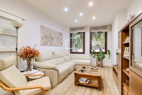 Купить квартиру в Барселона, Испания с 3 спальни, 96м², № 8484 - фото 8