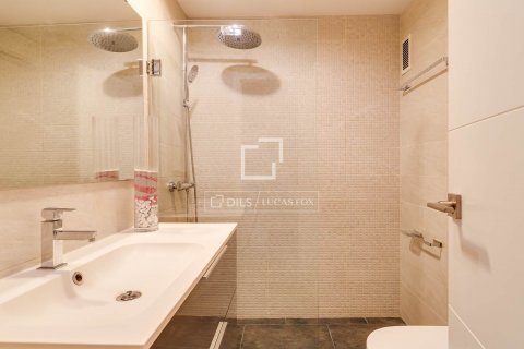 Купить квартиру в Барселона, Испания с 3 спальни, 96м², № 8484 - фото 17