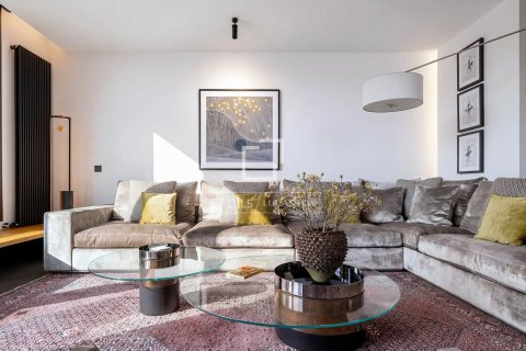 Apartamento de 2 dormitorios en alquiler en Barcelona, Cataluña, Spain № 8487 - foto 3