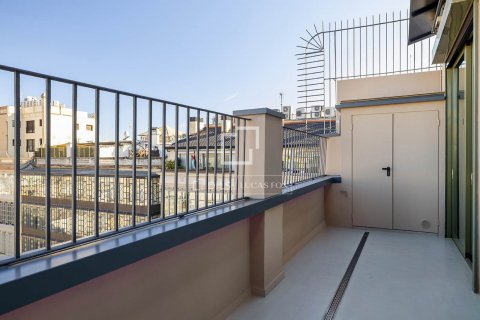 Apartamento de 2 dormitorios en alquiler en Barcelona, Cataluña, Spain № 8487 - foto 29