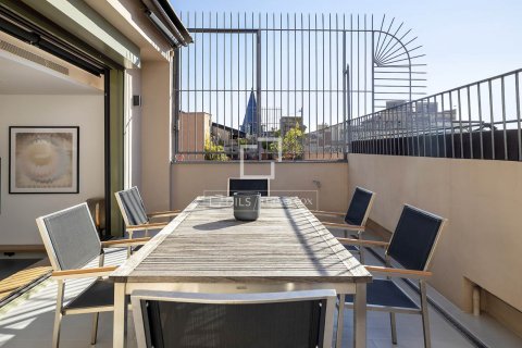 Apartamento de 2 dormitorios en alquiler en Barcelona, Cataluña, Spain № 8487 - foto 6