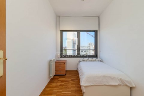 Apartamento de 4 dormitorios en alquiler en Barcelona, Cataluña, Spain № 8486 - foto 24
