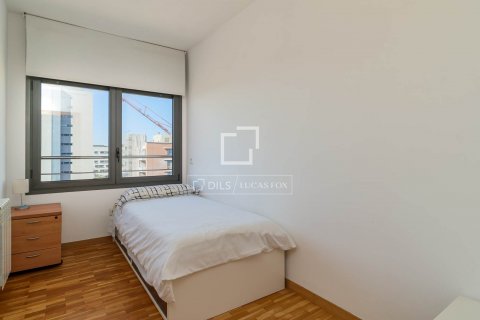Apartamento de 4 dormitorios en alquiler en Barcelona, Cataluña, Spain № 8486 - foto 25
