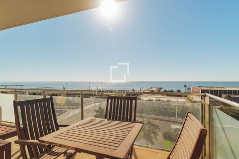 Apartamento de 4 dormitorios en alquiler en Barcelona, Cataluña, Spain № 8486