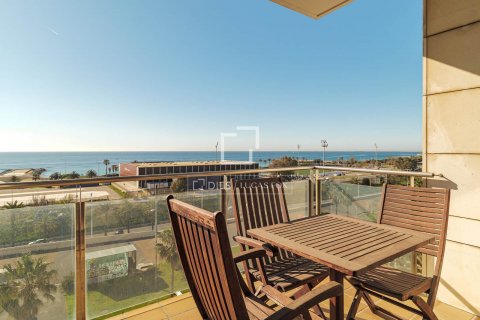 Apartamento de 4 dormitorios en alquiler en Barcelona, Cataluña, Spain № 8486 - foto 9