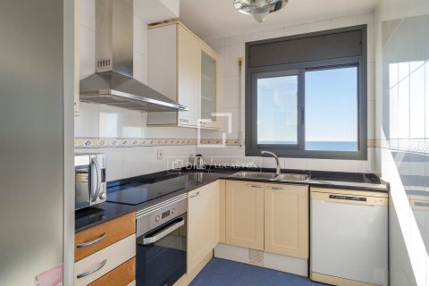 Apartamento de 4 dormitorios en alquiler en Barcelona, Cataluña, Spain № 8486 - foto 15
