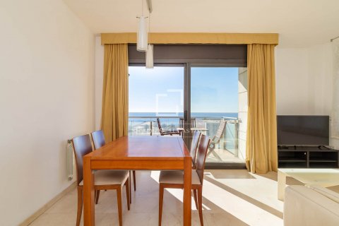 Apartamento de 4 dormitorios en alquiler en Barcelona, Cataluña, Spain № 8486 - foto 4