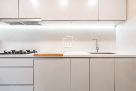 Apartamento de 4 dormitorios en venta en Barcelona, Cataluña, Spain № 8489 - foto 8