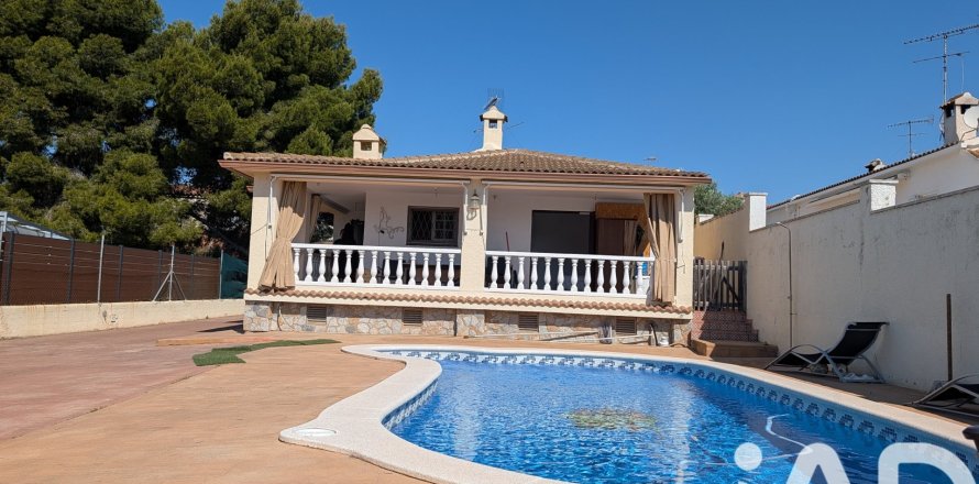 4 bedrooms house for sale in Cunit, Tarragona, Catalonia, Spain № 7357