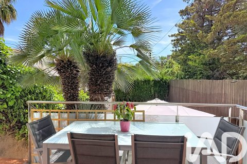 4 bedrooms apartment for sale in Sant Pere de Ribes, Barcelona, Catalonia, Spain № 7362