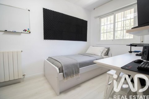 Купить квартиру в Сан-Пере-де-Рибес, Испания с 4 спальни, 122.3м², № 7362 - фото 12
