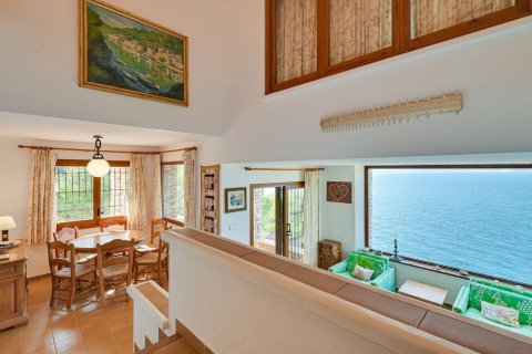 Сasa de 6 dormitorios en venta en Begur, Gerona, Cataluña, Spain № 6197 - foto 6