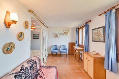 Сasa de 6 dormitorios en venta en Begur, Gerona, Cataluña, Spain № 6197 - foto 25