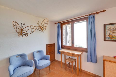 Сasa de 6 dormitorios en venta en Begur, Gerona, Cataluña, Spain № 6197 - foto 27