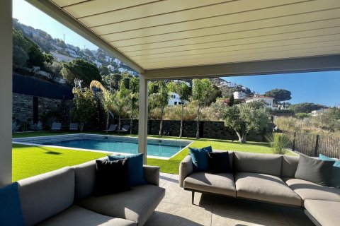 Сasa de 6 dormitorios en venta en Cataluña, Spain № 6201 - foto 8