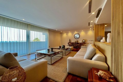 Сasa de 6 dormitorios en venta en Cataluña, Spain № 6201 - foto 7