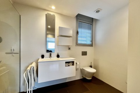 Сasa de 6 dormitorios en venta en Cataluña, Spain № 6201 - foto 29