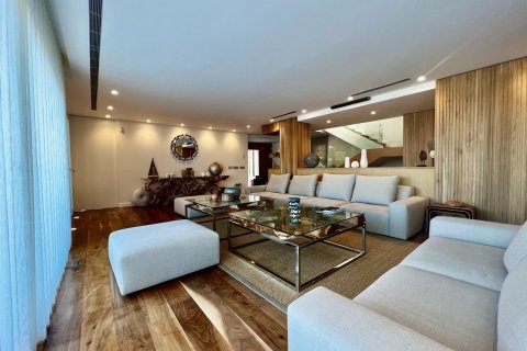 Сasa de 6 dormitorios en venta en Cataluña, Spain № 6201 - foto 15