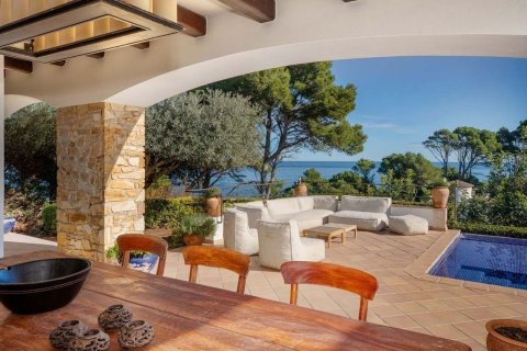 Сasa de 4 dormitorios en venta en Begur, Gerona, Cataluña, Spain № 6199