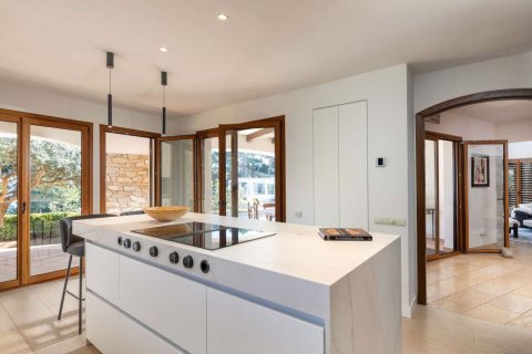 Сasa de 4 dormitorios en venta en Begur, Gerona, Cataluña, Spain № 6199 - foto 7
