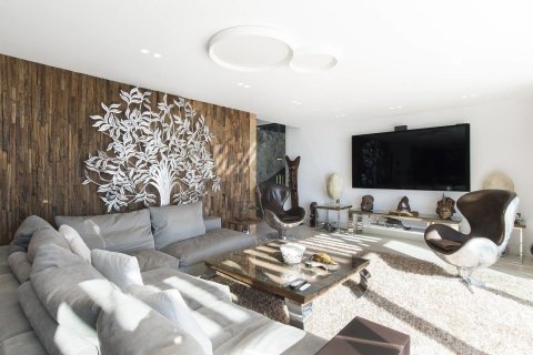 Купить дом в Калонже, Испания с 6 комнат, 583м², № 6202 - фото 21