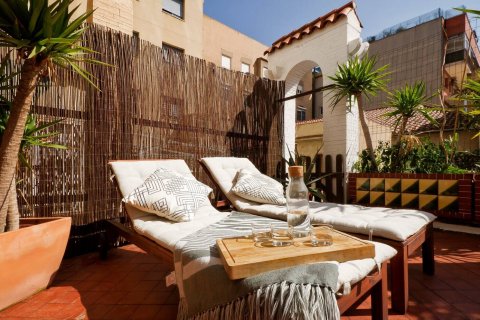 Apartamento de 4 dormitorios en venta en Barcelona, Cataluña, Spain № 1628 - foto 5