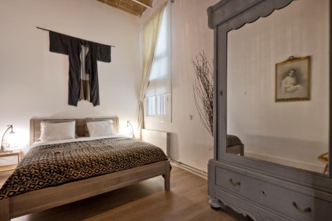 Apartamento de 4 dormitorios en venta en Barcelona, Cataluña, Spain № 1628 - foto 18