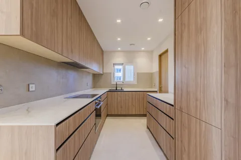 Apartamento de 4 dormitorios en venta en Barcelona, Cataluña, Spain № 1630 - foto 24