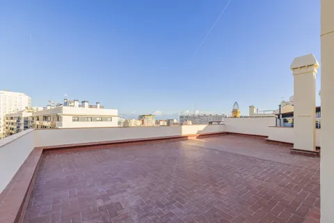 Apartamento de 4 dormitorios en venta en Barcelona, Cataluña, Spain № 1630 - foto 21