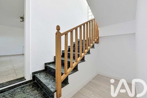 Купить квартиру в Эль-Вендрель, Испания с 4 спальни, 223м², № 7331 - фото 29