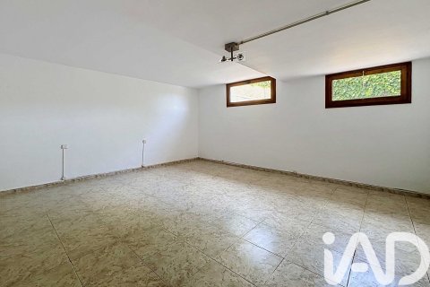 Купить квартиру в Эль-Вендрель, Испания с 4 спальни, 223м², № 7331 - фото 2