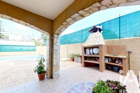 Купить дом в Эль-Вендрель, Испания с 4 спальни, 250м², № 7333 - фото 7