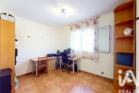 Купить дом в Эль-Вендрель, Испания с 4 спальни, 250м², № 7333 - фото 18
