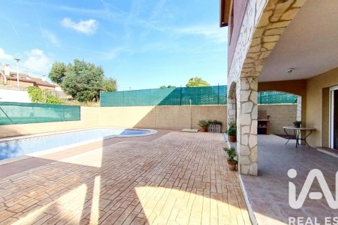 Купить дом в Эль-Вендрель, Испания с 4 спальни, 250м², № 7333 - фото 30