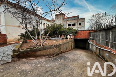 Коммерческая недвижимость 969м² в Сан-Висенсе дельсе Хортсе, Барселона, Каталония, Испания № 4666