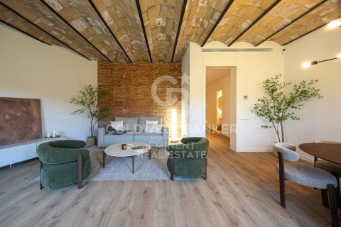 Apartamento de 2 dormitorios en venta en Barcelona, Cataluña, Spain № 5537 - foto 4