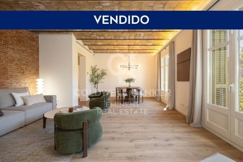 Apartamento de 2 dormitorios en venta en Barcelona, Cataluña, Spain № 5537
