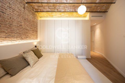 Apartamento de 2 dormitorios en venta en Barcelona, Cataluña, Spain № 5537 - foto 22