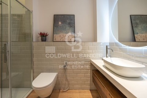 Apartamento de 2 dormitorios en venta en Barcelona, Cataluña, Spain № 5537 - foto 10