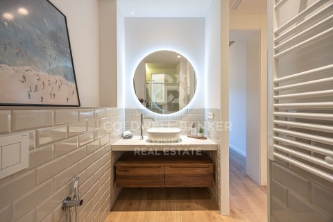 Apartamento de 2 dormitorios en venta en Barcelona, Cataluña, Spain № 5537 - foto 11